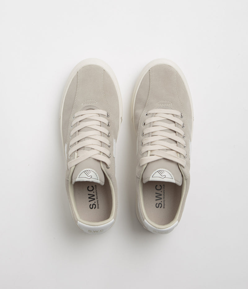 Stepney Workers Club Dellow S-Strike Cup Shoes in Light Grey and White