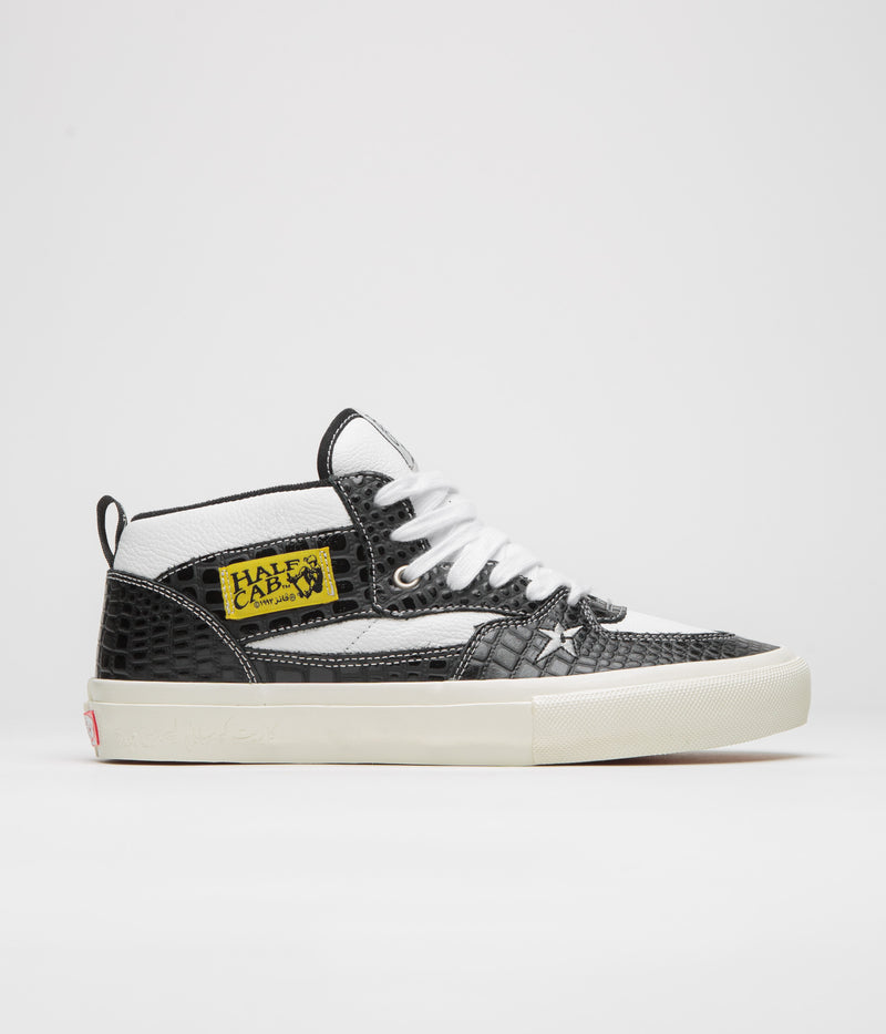 Vans Skate Half Cab Shoes in (Carpet) Black